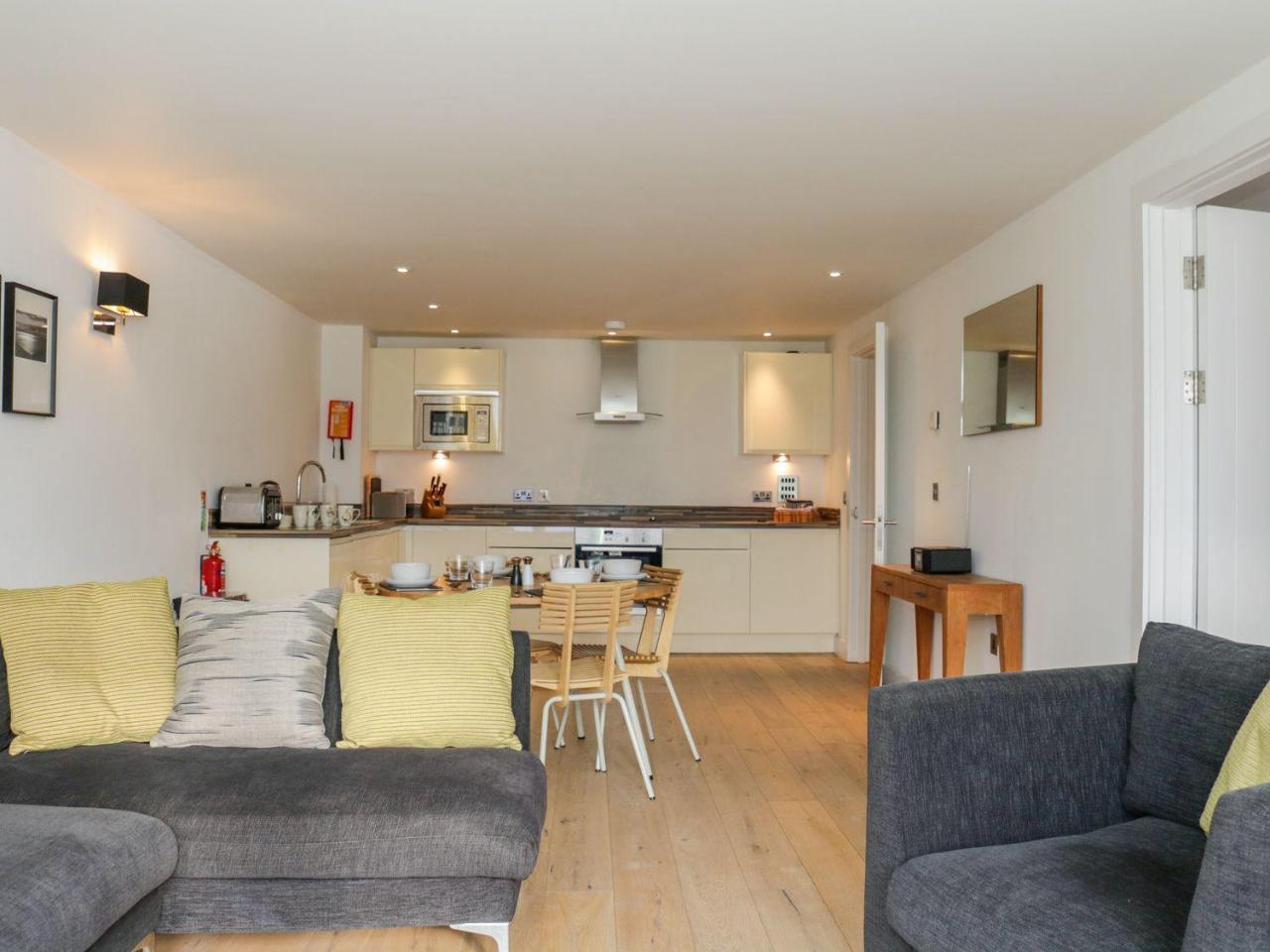 Gara Rock - Garden Apartment 7, Salcombe Eksteriør bilde