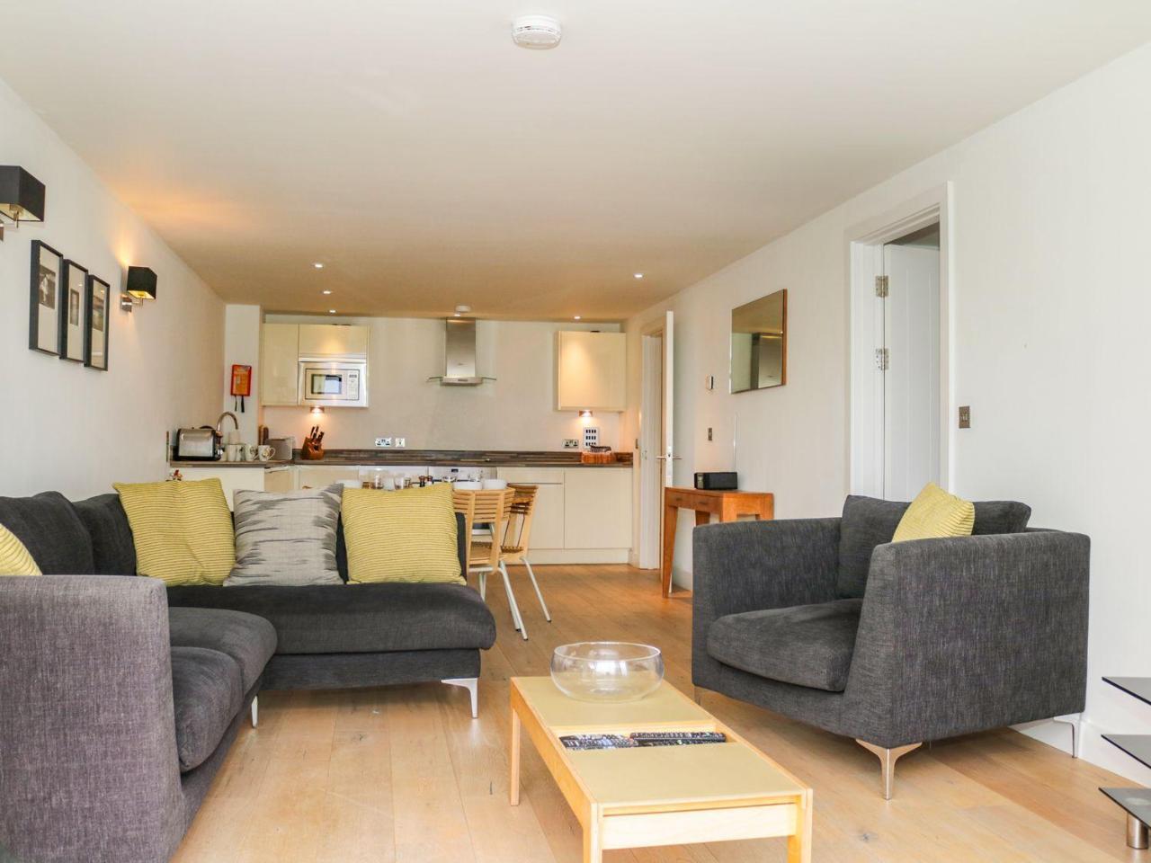 Gara Rock - Garden Apartment 7, Salcombe Eksteriør bilde