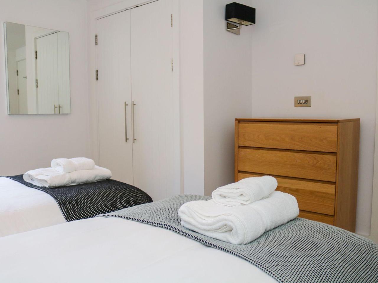 Gara Rock - Garden Apartment 7, Salcombe Eksteriør bilde